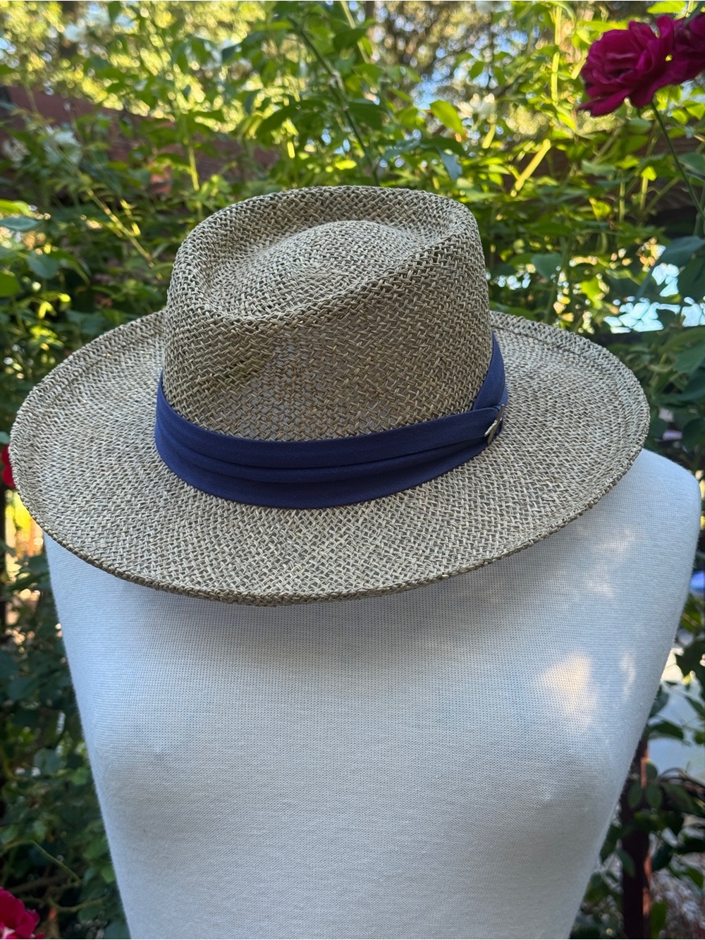 Vintage Straw Hat with Navy Band & VTG pin